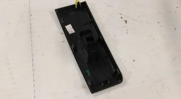 Toyota Corolla Verso AR10 Electric window control switch 848100F010