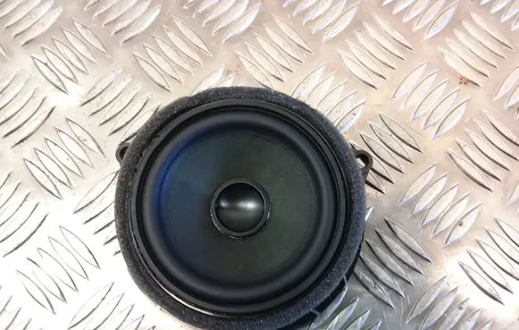 BMW X6 F16 Rear door speaker 9286267