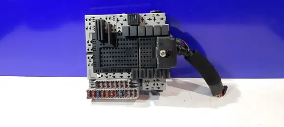 Volvo S60 Fuse box set 8651547 9452993