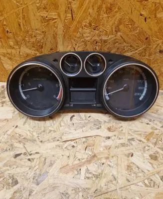 Peugeot 308 Speedometer (instrument cluster) 96666490080 10G4GTC2 503001550339