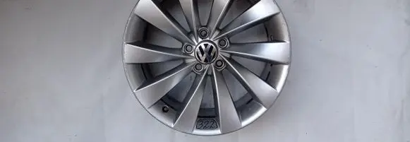 Volkswagen Scirocco R18 alloy rim 3C8601025D