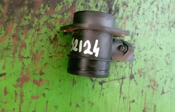 Volkswagen Golf IV Mass air flow meter
