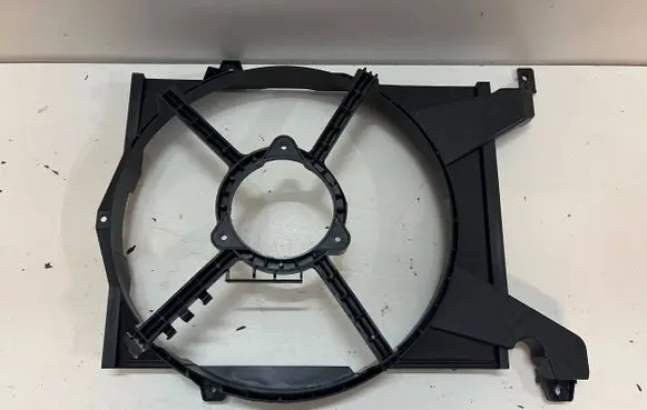 Mitsubishi Carisma Radiator cooling fan shroud 8240276 M882398