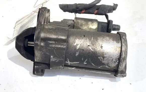 Renault Kangoo II Starter motor 233004868R