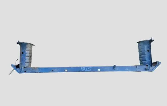 Toyota Avensis T270 Front bumper cross member