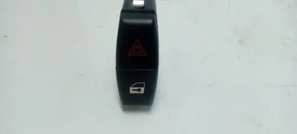 BMW X3 E83 Hazard light switch 6131691950604
