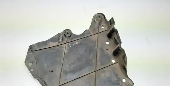 Rear underbody cover/under tray