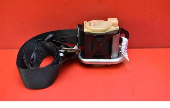 Nissan Micra Front seatbelt 