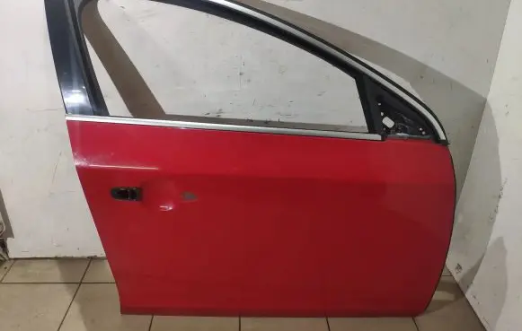 Volvo S60 Front door 31352778