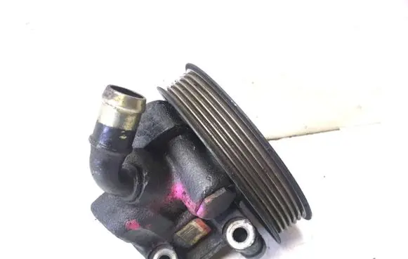 Ford Focus Power steering pump