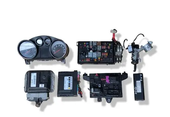 Opel Astra J Engine ECU kit and lock set MB2757001190 55579443
