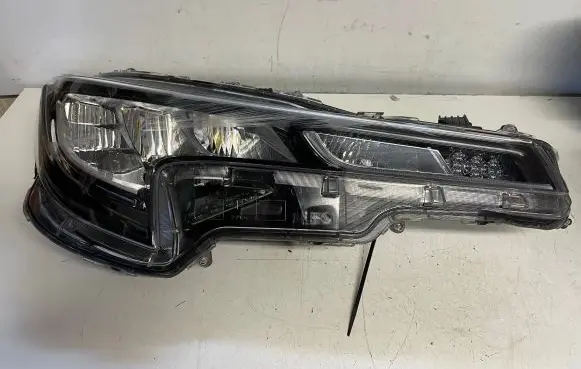 Toyota Corolla E210 E21 Headlight/headlamp 8111002S60