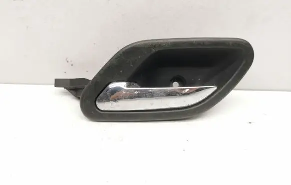 BMW 5 E39 Front door interior handle 8226049