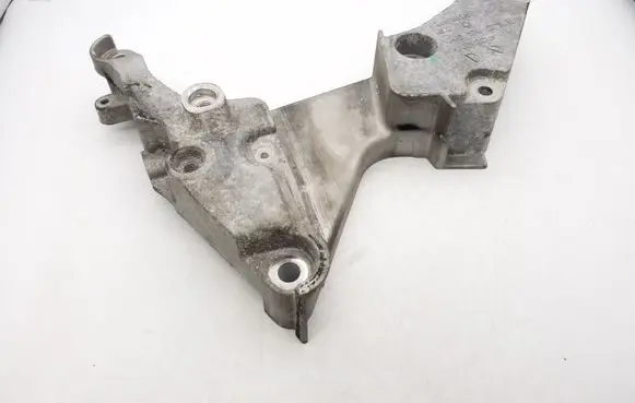 Volkswagen Jetta VI other engine part 04E199275E