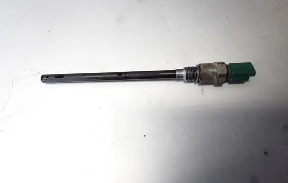 Volvo V50 Oil level sensor 96453990