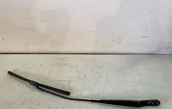 Volkswagen Golf VII Front wiper blade arm 5G1955410
