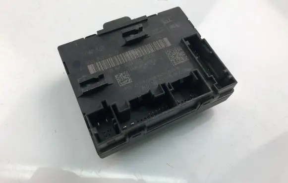 Audi A3 S3 8V Other control units/modules 5Q0959393D
