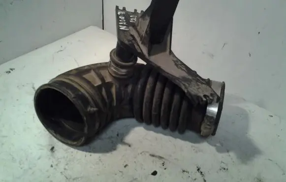 Nissan Navara Air intake duct part