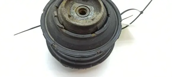 Mercedes-Benz C W203 Engine mount bracket