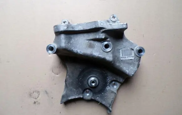 Opel Vectra C Engine mounting bracket 55187676