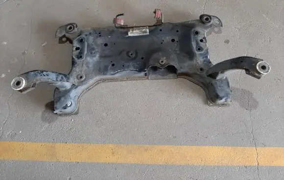 Volvo V40 Front subframe 2754468 A13191FS0663