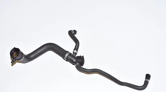 BMW X5 E53 Engine coolant pipe/hose 7500748 7500747