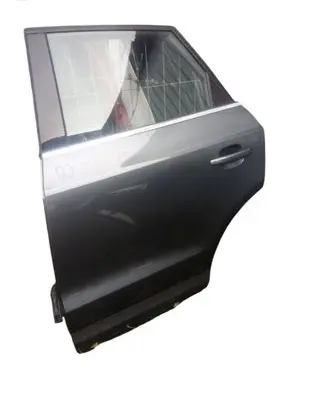 Audi Q3 8U Rear door