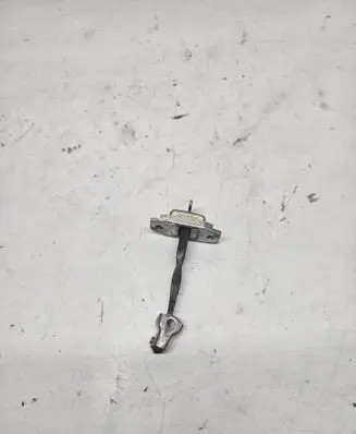 Toyota RAV 4 (XA40) Rear door check strap stopper