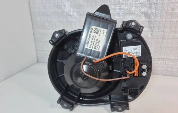 Mercedes-Benz B W246 W242 Heater fan/blower A2469064200 079120 CZ1163600754