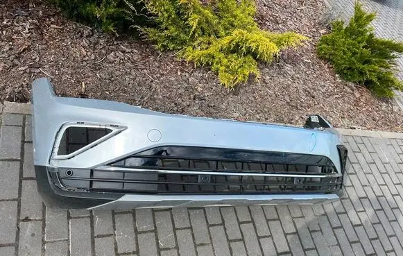 Volkswagen Tiguan Front bumper 5NA807221C 351016889