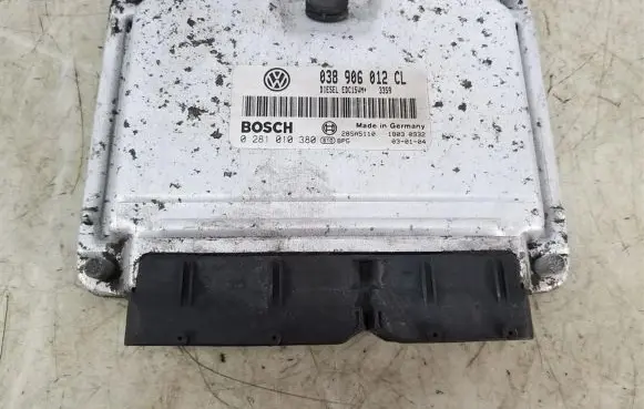 Skoda Octavia Mk1 (1U) Engine control unit/module 038906012CL