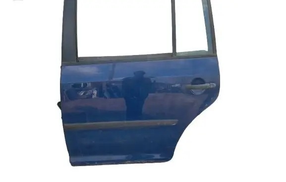 Volkswagen Touran I Rear door 32C5
