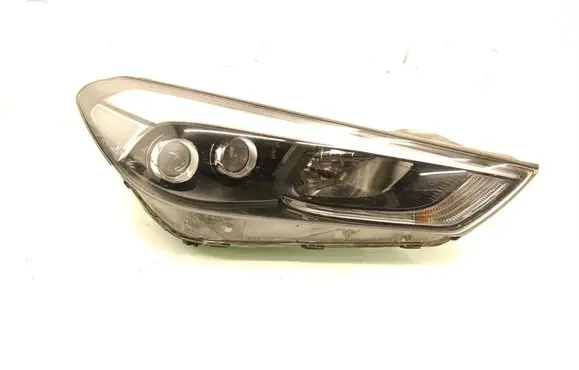 Hyundai Tucson TL Headlight/headlamp 92102D7210