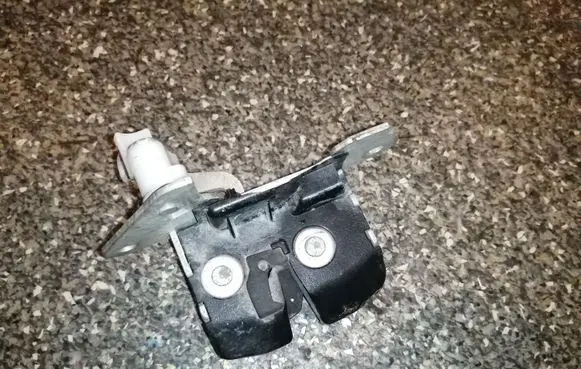 Fiat Panda II Tailgate/trunk/boot lock/catch/latch