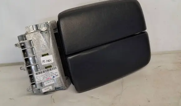Audi Q7 4M Armrest 4M0864207AE