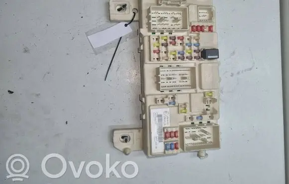 Ford C-MAX I Fuse module 7M5T14A073BD 97RA012108