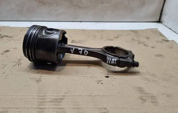 Volvo V70 Piston with connecting rod 81L79