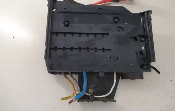 Ford Focus Positive wiring loom AV6T14A067BB