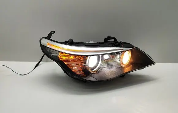 BMW 5 E60 E61 Headlight/headlamp 7045692 704569205 16900902