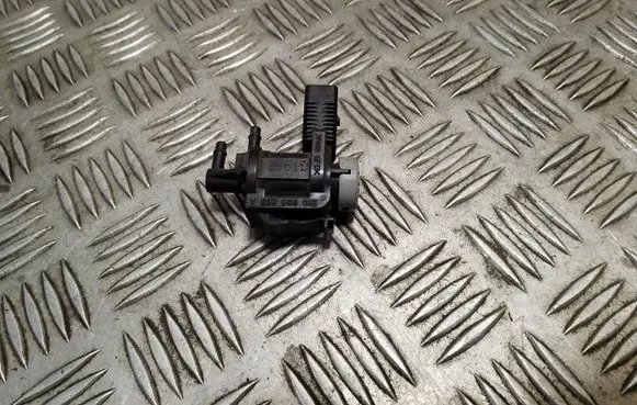 Volkswagen PASSAT CC Vacuum valve 1K0906283A