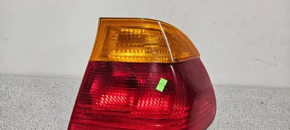 BMW 3 E46 Rear/tail lights 8364922