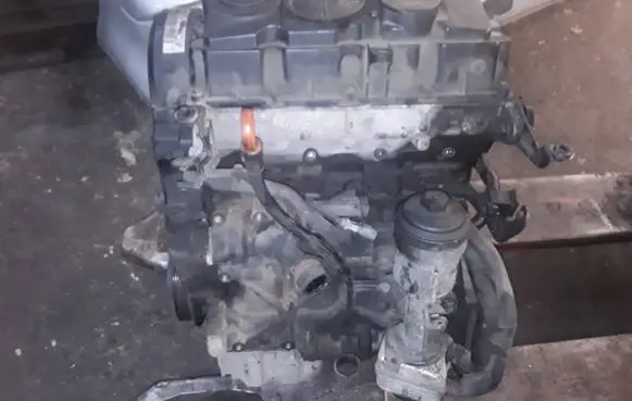 Volkswagen PASSAT B6 Engine 