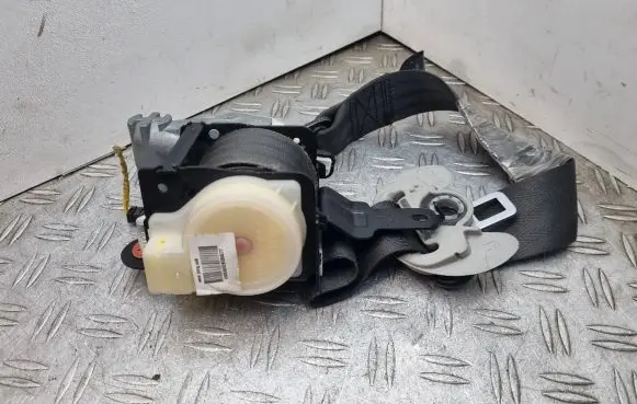 Hyundai ix35 Front seatbelt 888202Y200