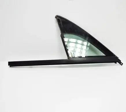 Volkswagen Touareg II Front triangle window/glass 43R001668