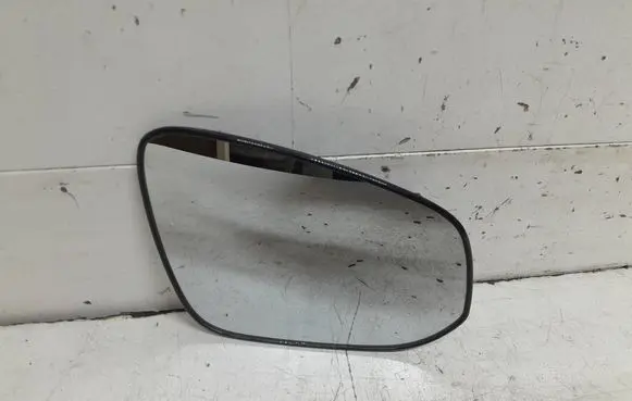 Toyota RAV 4 (XA40) Wing mirror glass SR1300