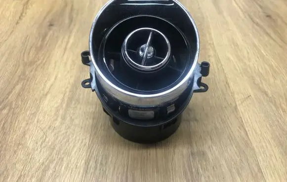 Jaguar XJ X351 Dash center air vent grill P30002361