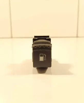 Volkswagen PASSAT B6 Fuel tank opening switch 1J0959833A