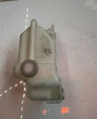 Mitsubishi L200 Coolant expansion tank/reservoir 