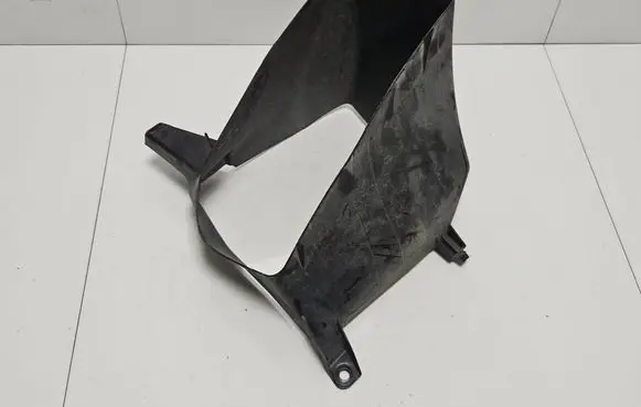 BMW M6 Intercooler air guide/duct channel 8050561 8779815