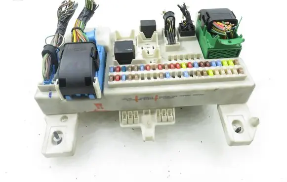 Volvo V50 Central body control module 8690719